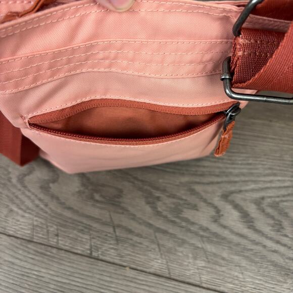 Dakine Jive Crossbody Bag Shoulder Purse Handbag Muted Clay Peach - Adjustable S - Picture 10 of 16